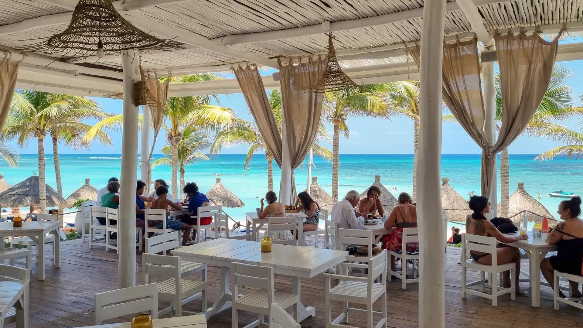Hermosa Villa En Tulum Country Club Acceso A Playa Akumal